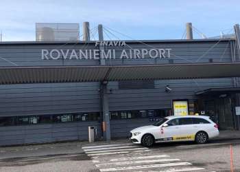 No public transport to and from Rovaniemi Airport